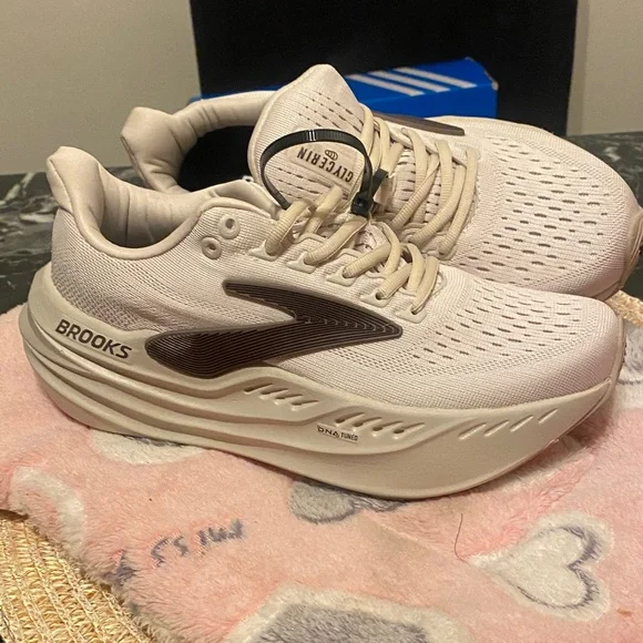 Brooks Cream and Brown Athletic Sneakers - Picture 1 of 1